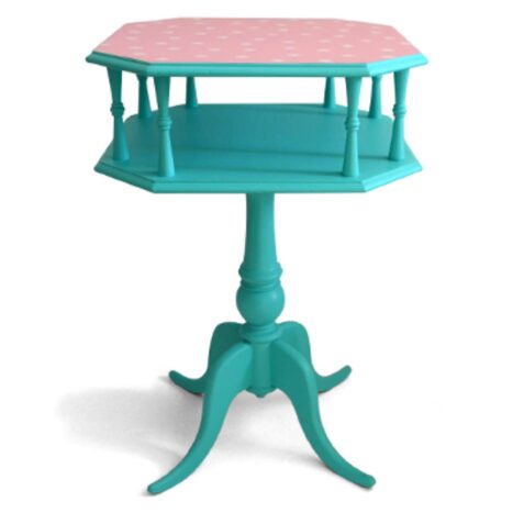 Mesa vintage restaurada verde rosa con lunares 467x467 c