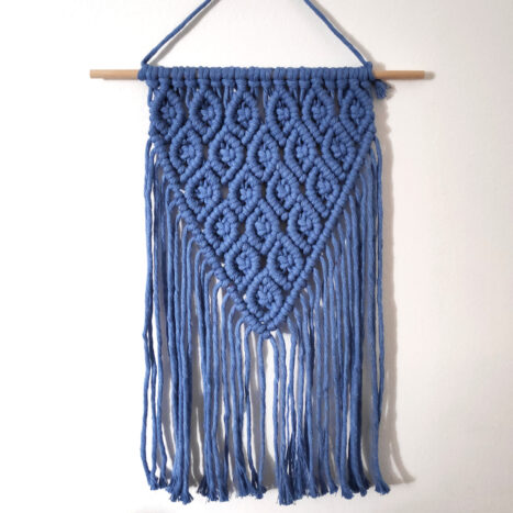 banderín macramé rombos azul