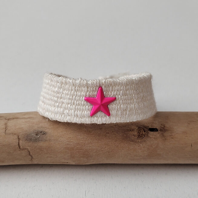 Pulsera boho hilo estrella blanca y rosa neón - Imagen 4