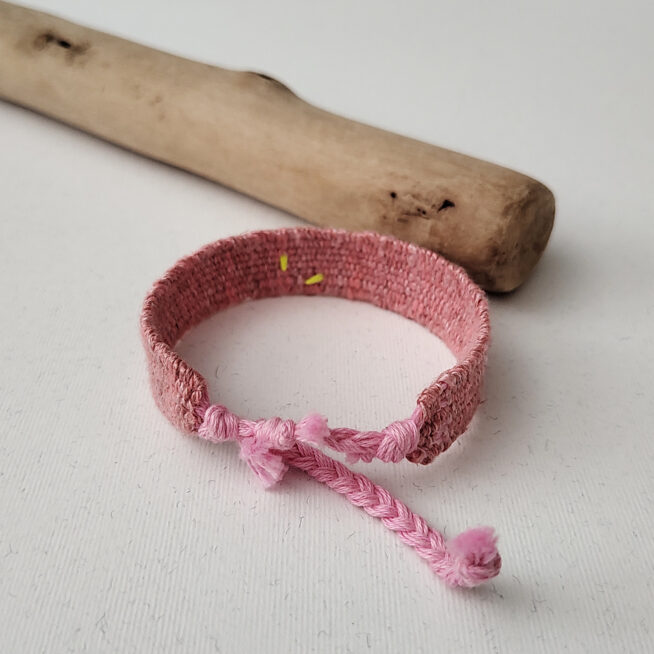 Pulsera boho hilo estrella rosa y flúor - Imagen 2